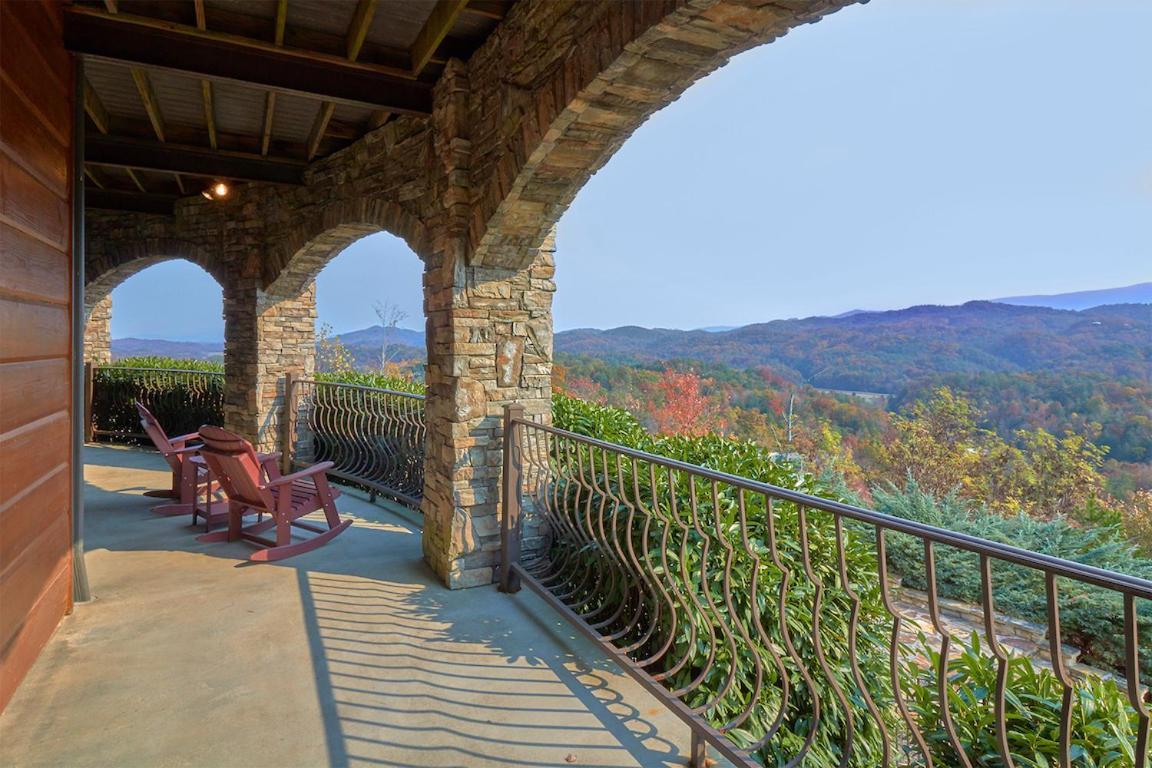 Journey'S End, 5 Bedrooms, Sleeps 12, Private Outdoor Pool, Theater, Sauna Sevierville Exterior foto